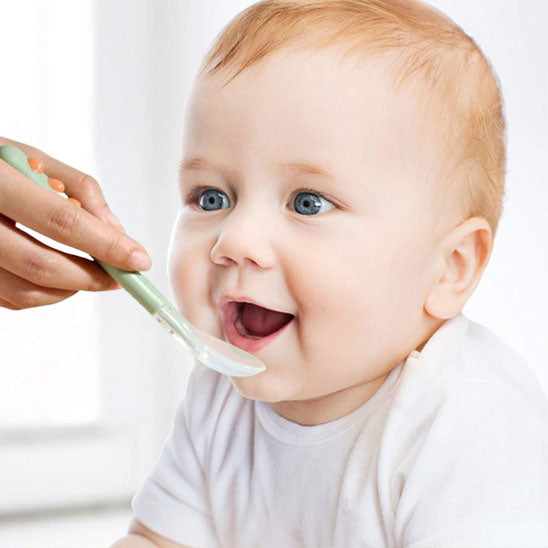 Cuillère pour bebe